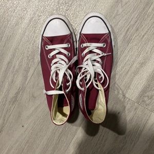 High top converse size 7